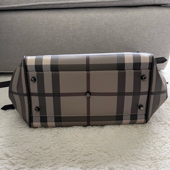 Burberry Canterbury Tote Smoked Check Coated Canvas with Pouch, NWOT - Picture 6 of 12